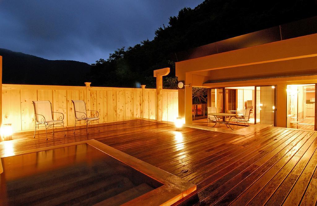 Отель Hakone Tokinoshizuku Номер фото A modern onsen